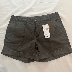 Mountain Hardware hiking shorts